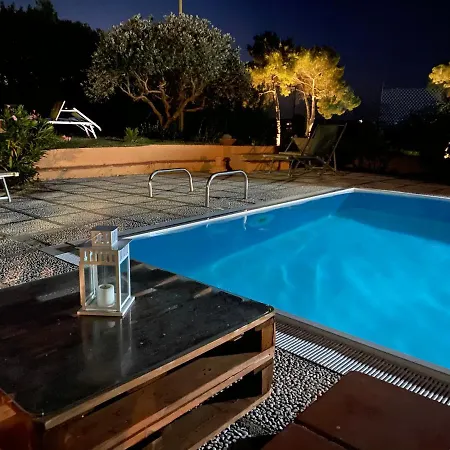Villalara Piscina, Vista Mare Con Agevolazione Traghetti Apartman *