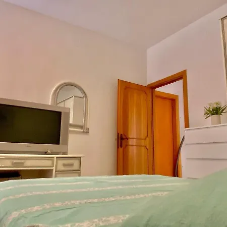 Villalara Piscina, Vista Mare Con Agevolazione Traghetti Apartman