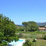 Villalara Piscina, Vista Mare Con Agevolazione Traghetti アパート *