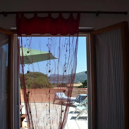 Villalara Piscina, Vista Mare Con Agevolazione Traghetti Apartment