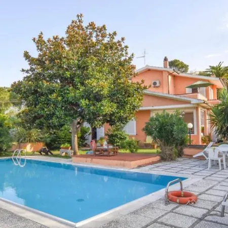 Villalara Piscina, Vista Mare Con Agevolazione Traghetti