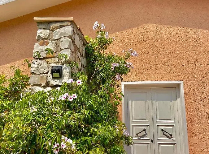 Villalara Piscina, Vista Mare Con Agevolazione Traghetti Портоферрайо