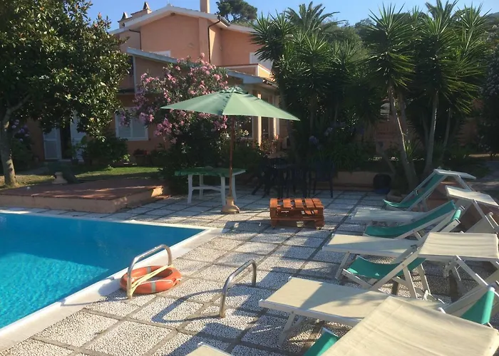 Villalara Piscina, Vista Mare Con Agevolazione Traghetti Lejlighed *