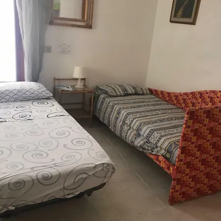 Villalara Piscina, Vista Mare Con Agevolazione Traghetti 아파트 *